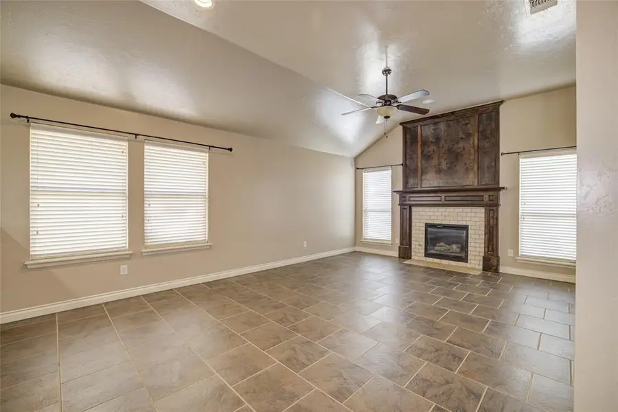 909 E Carolyn Ridge Road, Norman, OK 73071 - #3