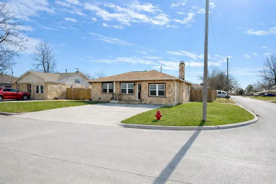 200 E Coe Drive, Oklahoma City, OK 73110 - #2