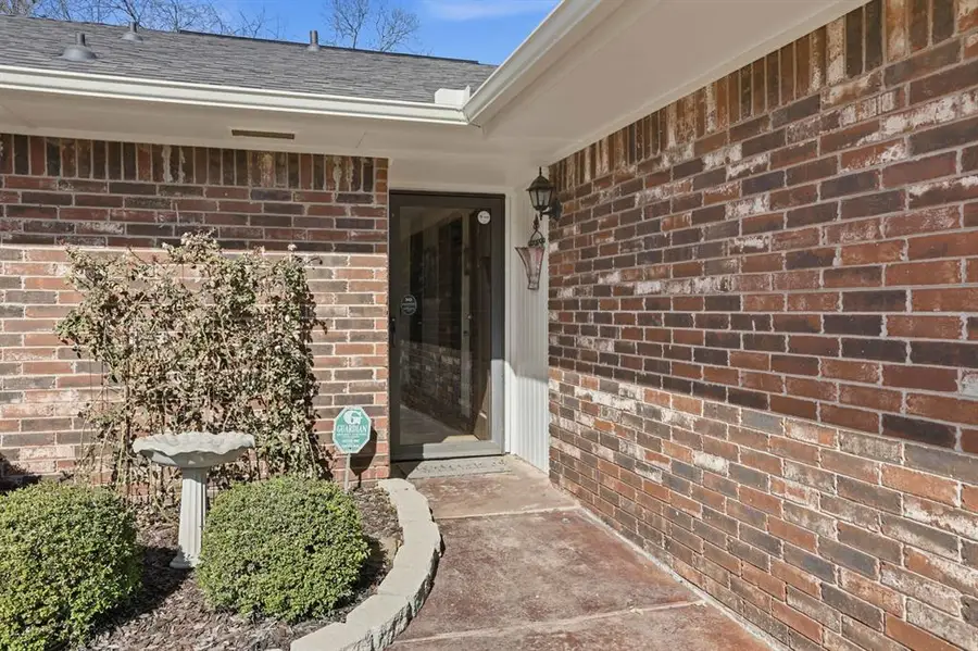 1521 NE 1st Street, Moore, OK 73160 - #3