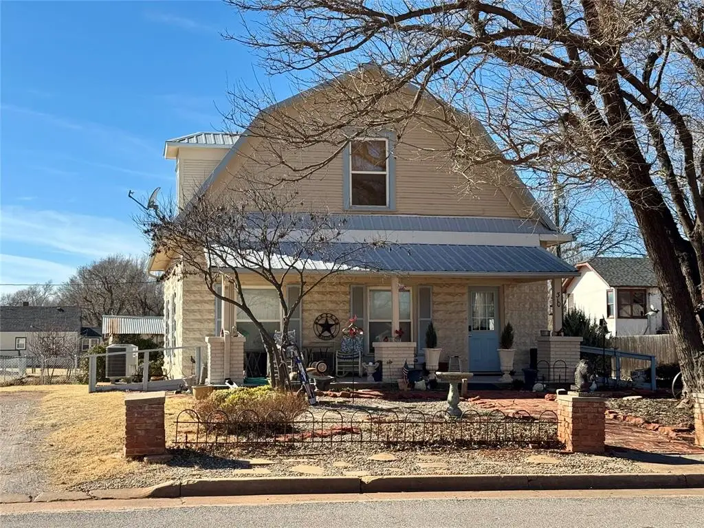308 S Cearlock Avenue, Cheyenne, OK 73628 - #1
