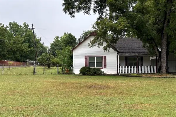 207 E Juniper Lane, Mustang, OK 73064