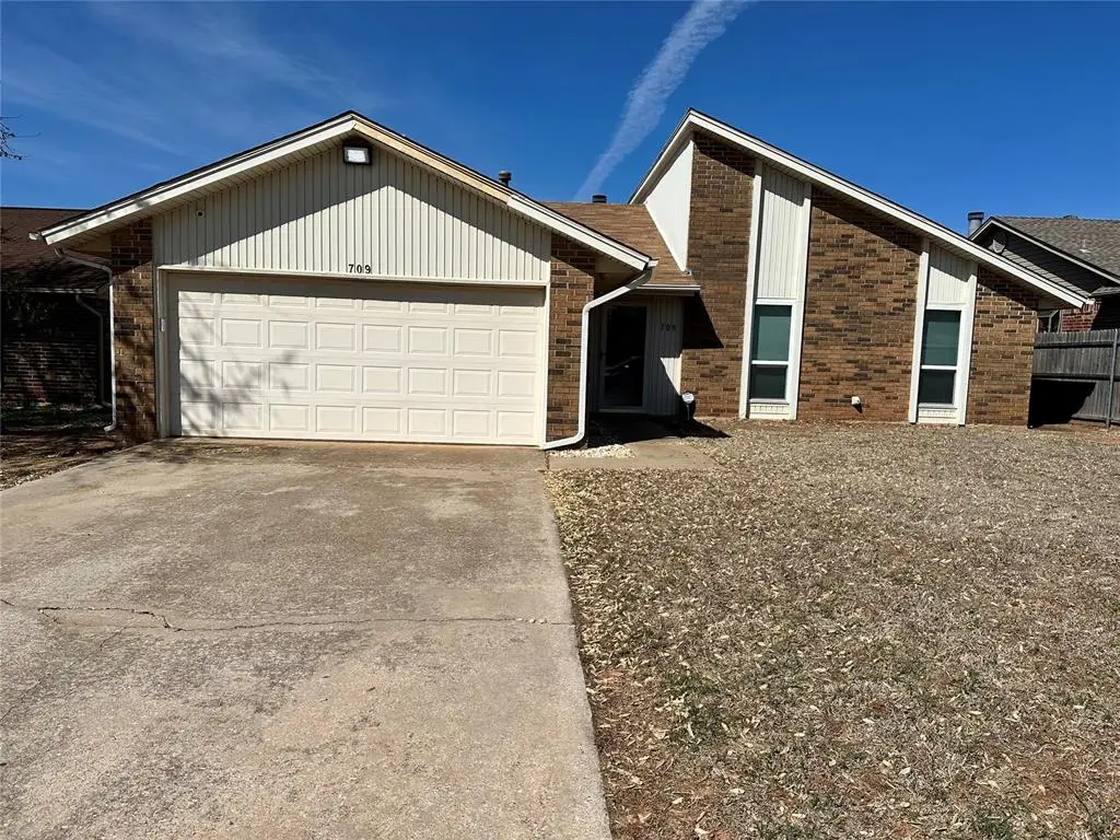 709 Out West Trail, Yukon, OK 73099 - #1