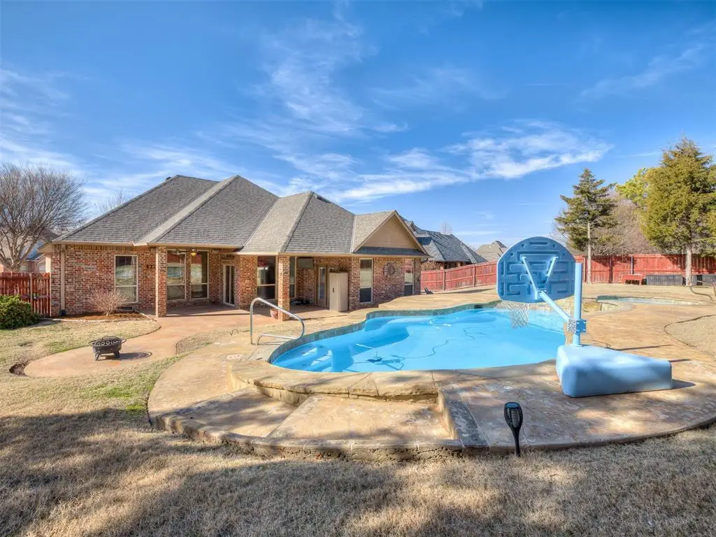 609 Winding Creek Road, Yukon, OK 73099 - #1