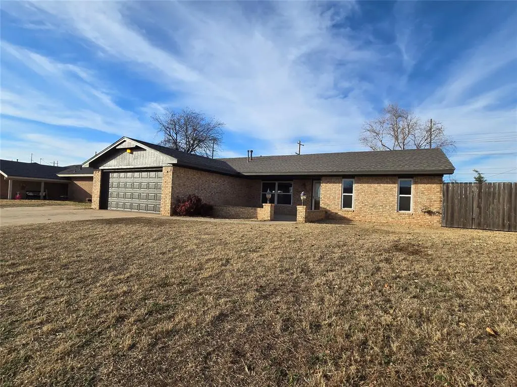 613 Comanche Trail, Altus, OK 73521 - #1