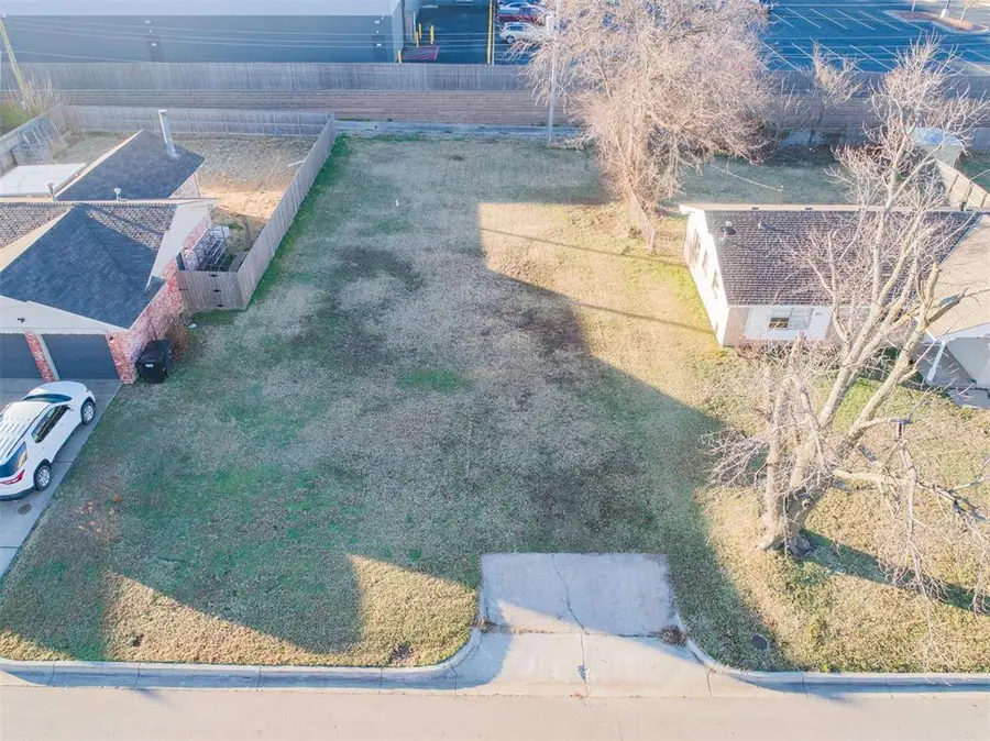 132 SW 16th Street, Moore, OK 73160 - #3