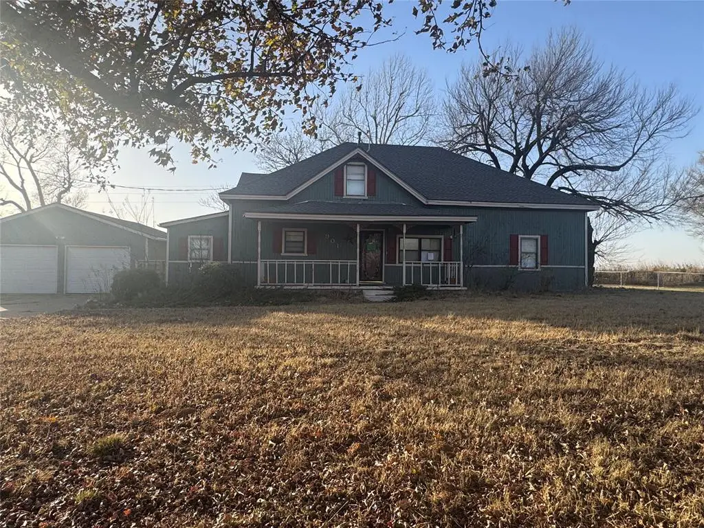 901 N Cimarron Road, Tuttle, OK 73089 - #1