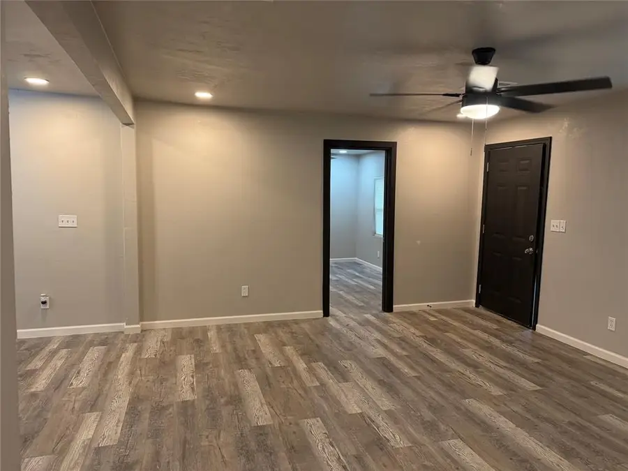 2136 N Jordan Avenue, Oklahoma City, OK 73111 - #3