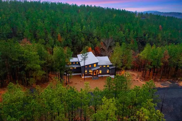 836 Timberline Trail, Broken Bow, OK 74728