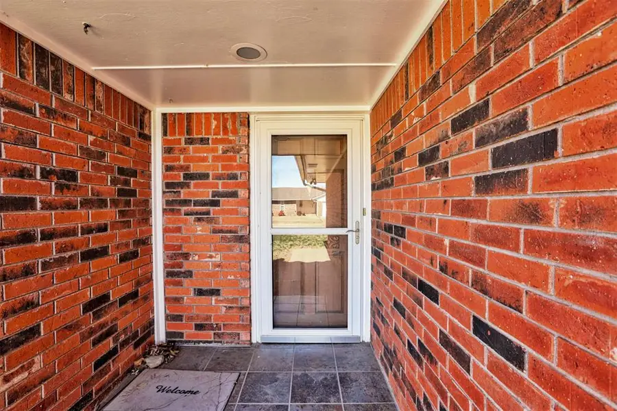 306 Vickie Drive, Yukon, OK 73099 - #3