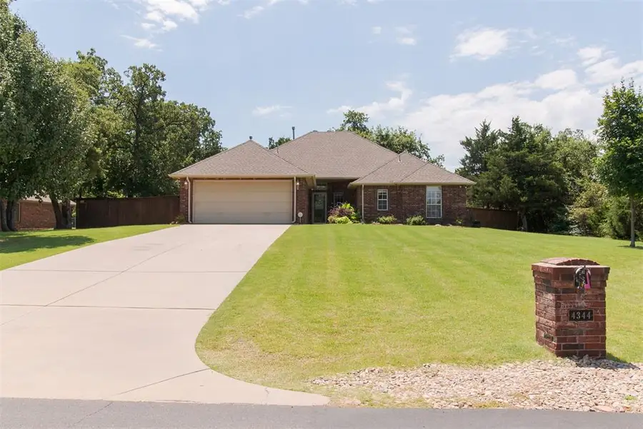 4344 Willowbrook Lane, Edmond, OK 73034 - #2