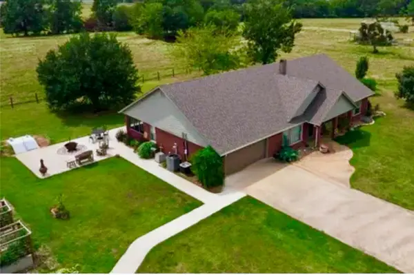 868 N Living Land Road, Idabel, OK 74745