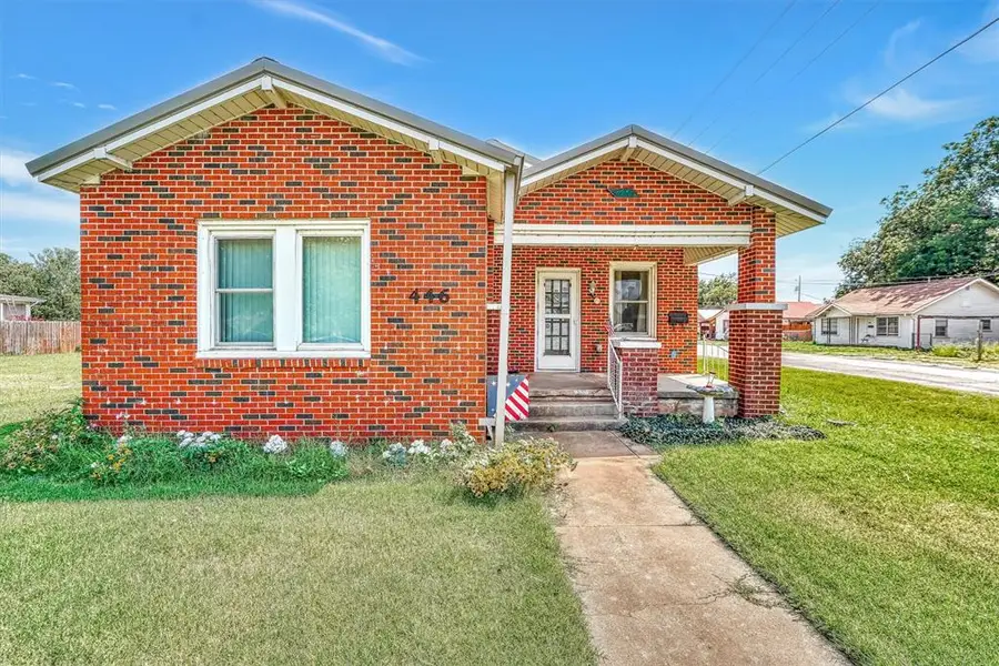 446 W Jefferson Street, Mangum, OK 73554 - #2