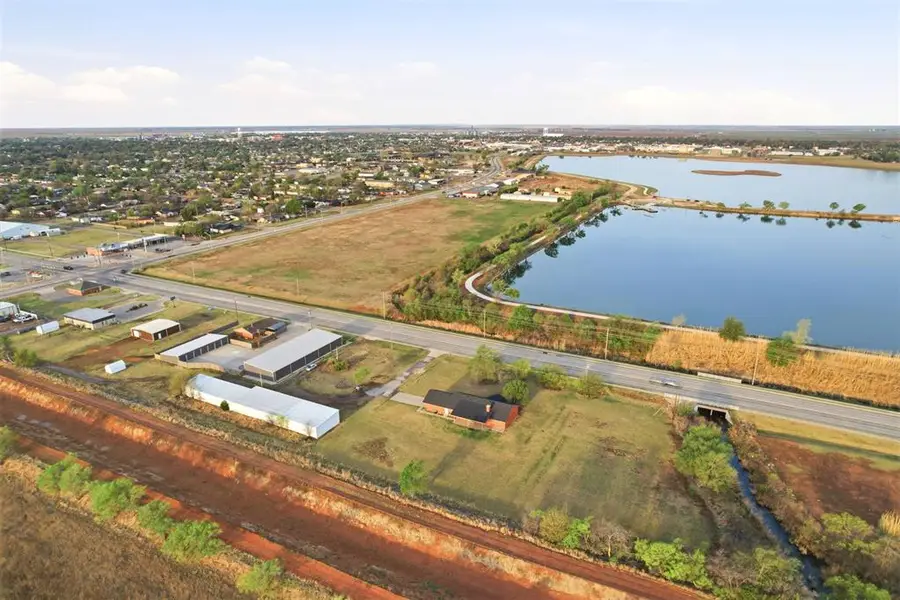 1700 N Park Lane, Altus, OK 73521 - #2