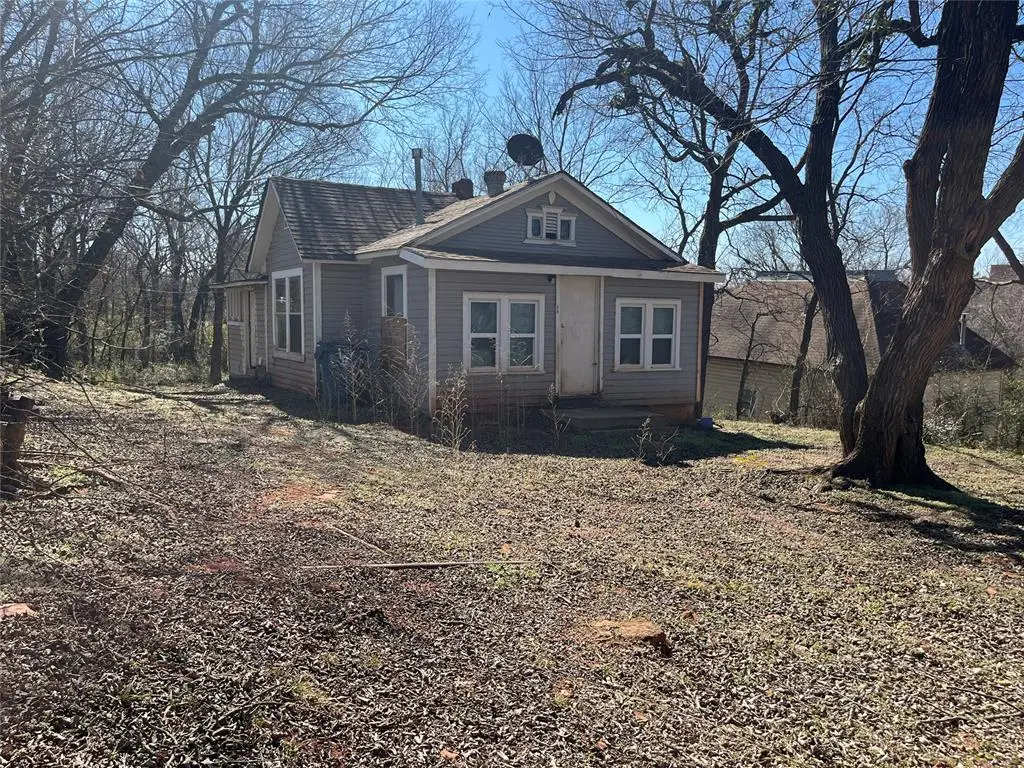 407 E 7th Street, Chandler, OK 74834 - #1