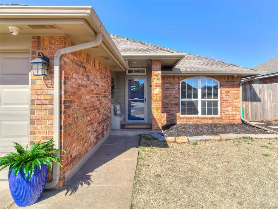 11105 NW 103rd Street, Yukon, OK 73099 - #2