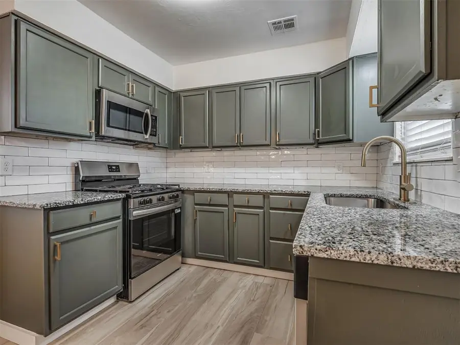 329 NW 118th Street, Oklahoma City, OK 73114 - #2