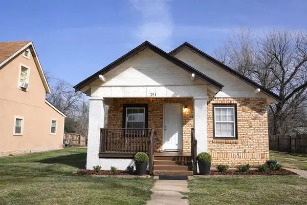 208 N Foster Avenue, El Reno, OK 73036