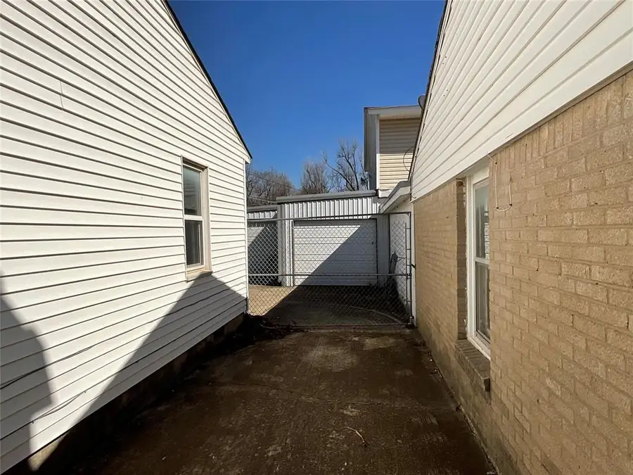 2308 Doris Avenue, Del City, OK 73115 - #2