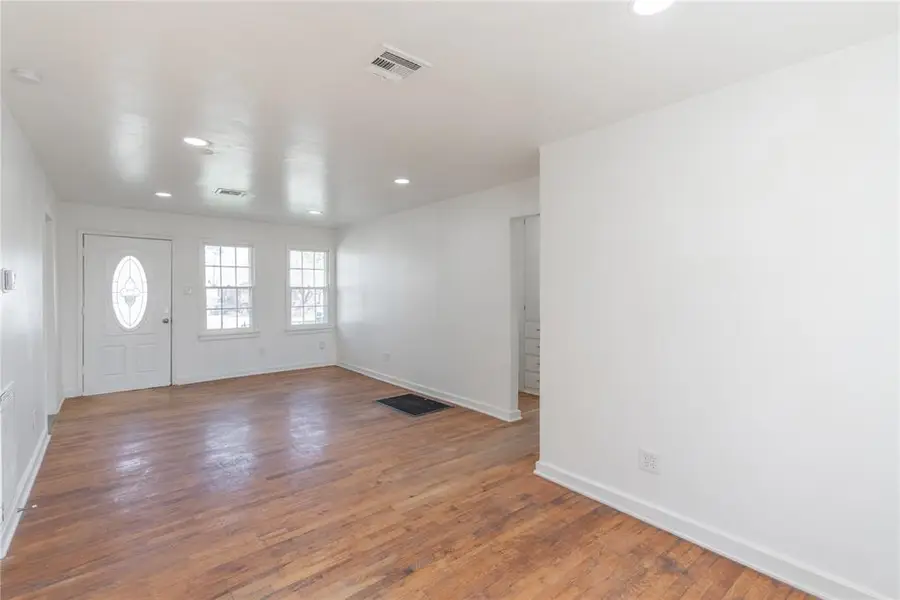 214 E Myrtle Lane, Oklahoma City, OK 73110 - #3