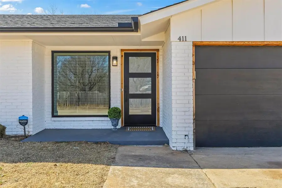 411 S Silver Drive, Mustang, OK 73064 - #3