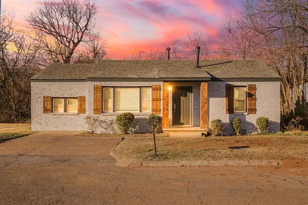 1012 Elmwood Drive, Guthrie, OK 73044