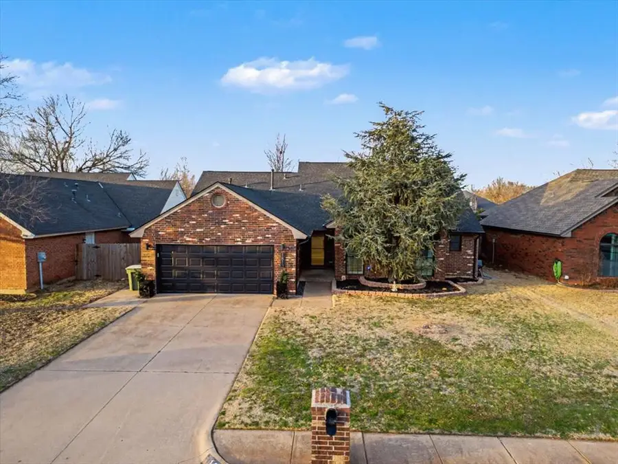 1813 Victoria Drive, Edmond, OK 73003 - #2