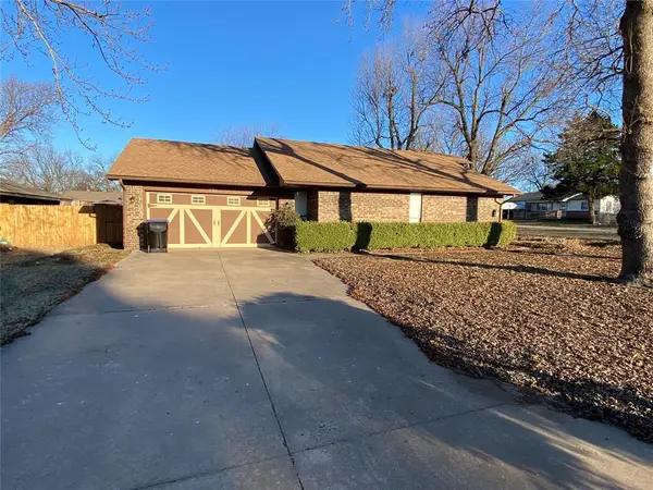 501 N 5th Street, Noble, OK 73068