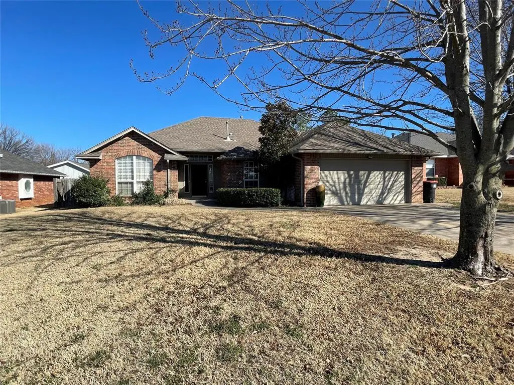 866 Harrison Street, Harrah, OK 73045 - #1