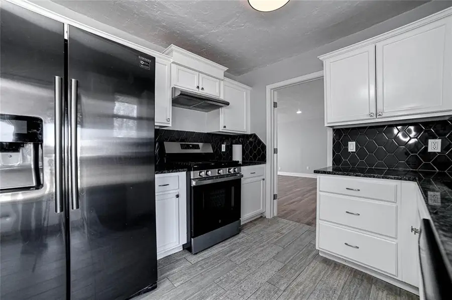 913 NW 104th Street, Oklahoma City, OK 73114 - #2