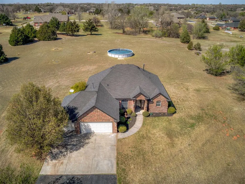 2911 Crane Circle, Blanchard, OK 73010 - #1