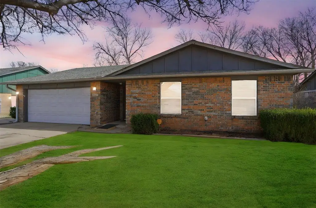 110 Peggy Drive, Elk City, OK 73644 - #1