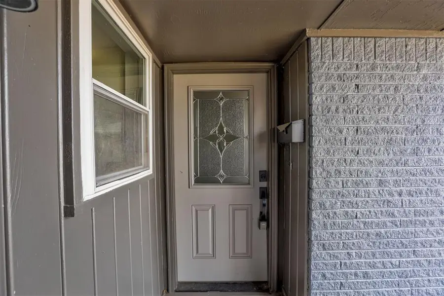 616 Leslie Drive, Del City, OK 73115 - #3