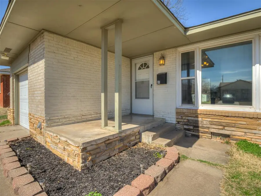 101 Pine Avenue, Yukon, OK 73099 - #2