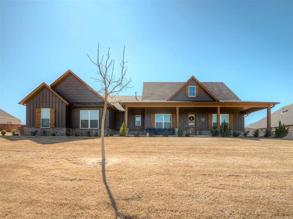 10101 Oakwood Drive, Edmond, OK 73025 - #1