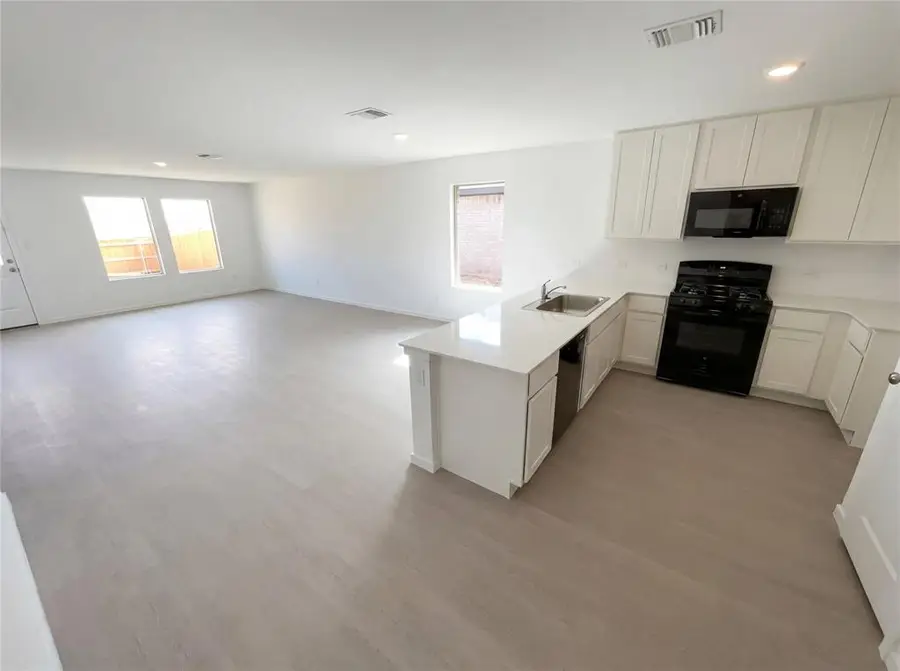 3720 Los Cabos Drive, Mustang, OK 73064 - #2