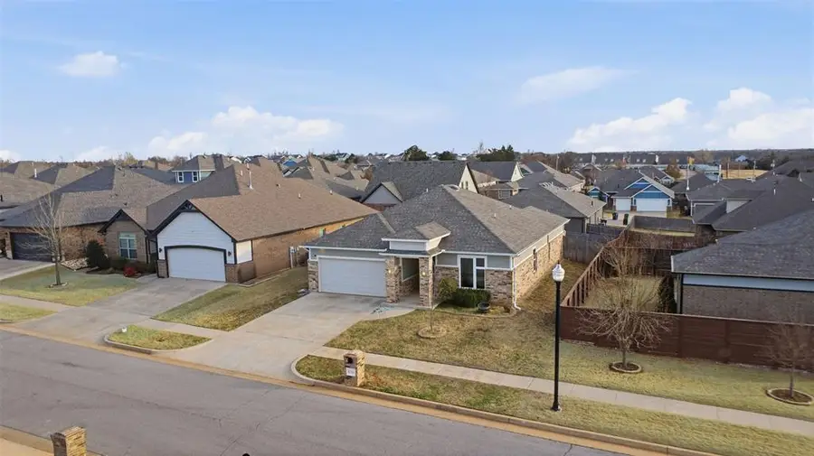 636 NW 180th Street, Edmond, OK 73012 - #2