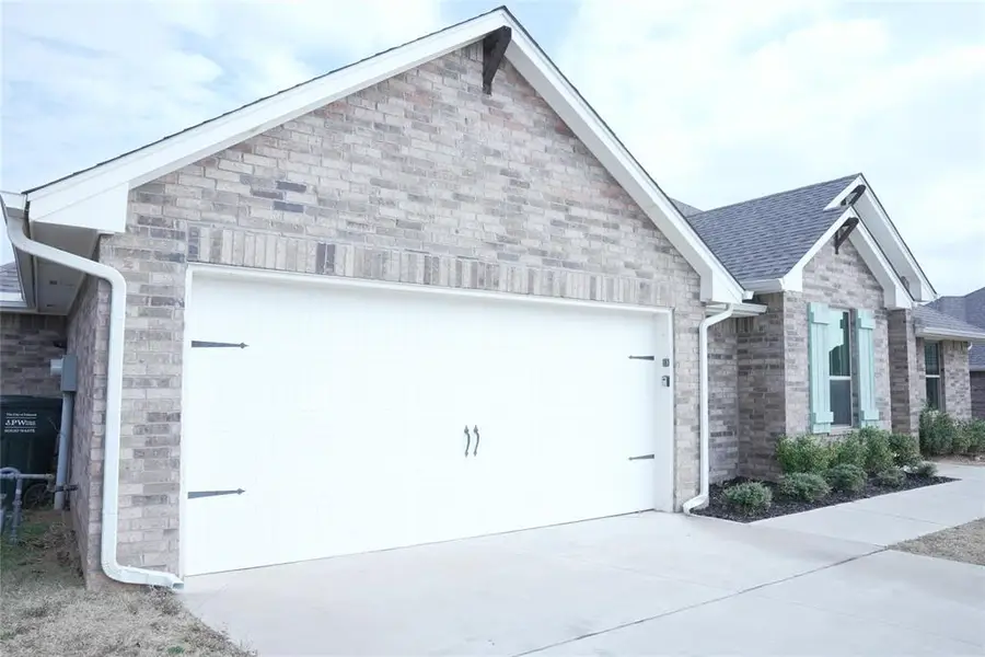 5216 Bing Circle, Edmond, OK 73034 - #2