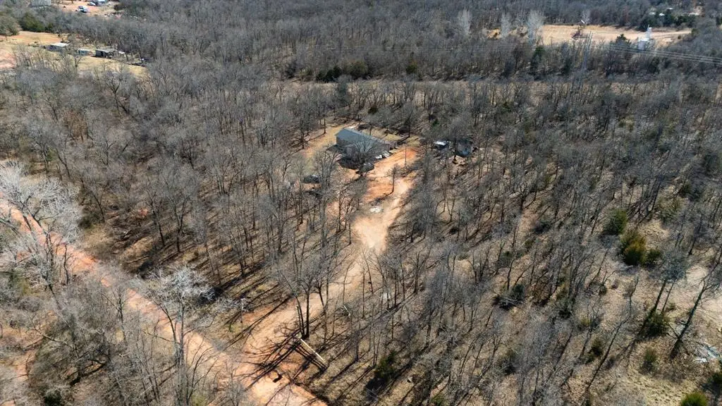 329302 E 1022 Road, Harrah, OK 73045 - #1