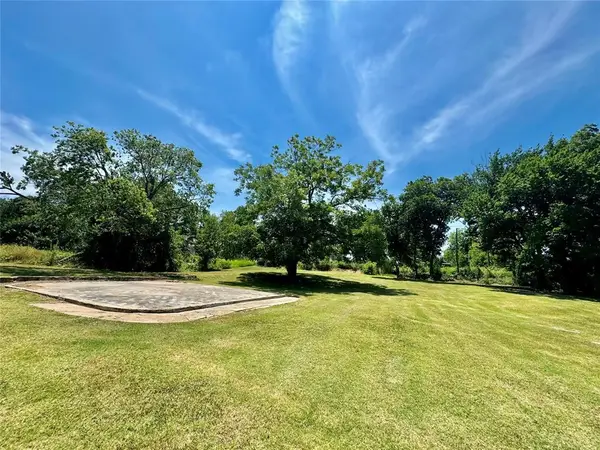 523 N Main Street, Seminole, OK 74868