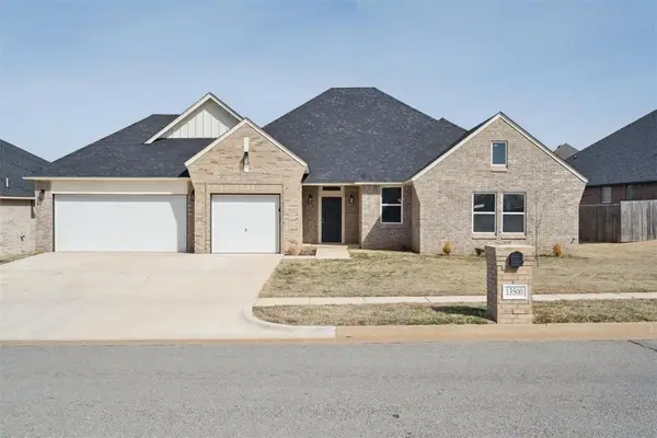 13500 Carlisle Crossing Drive, Yukon, OK 73099