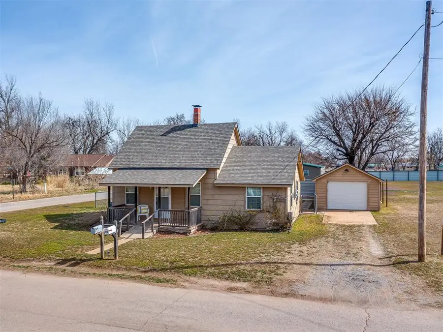 324 N Oak Street, Crescent, OK 73028 - #2