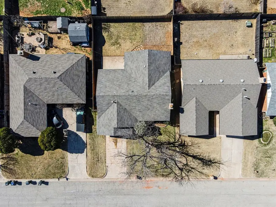 8729 Raven Avenue, Oklahoma City, OK 73132 - #3