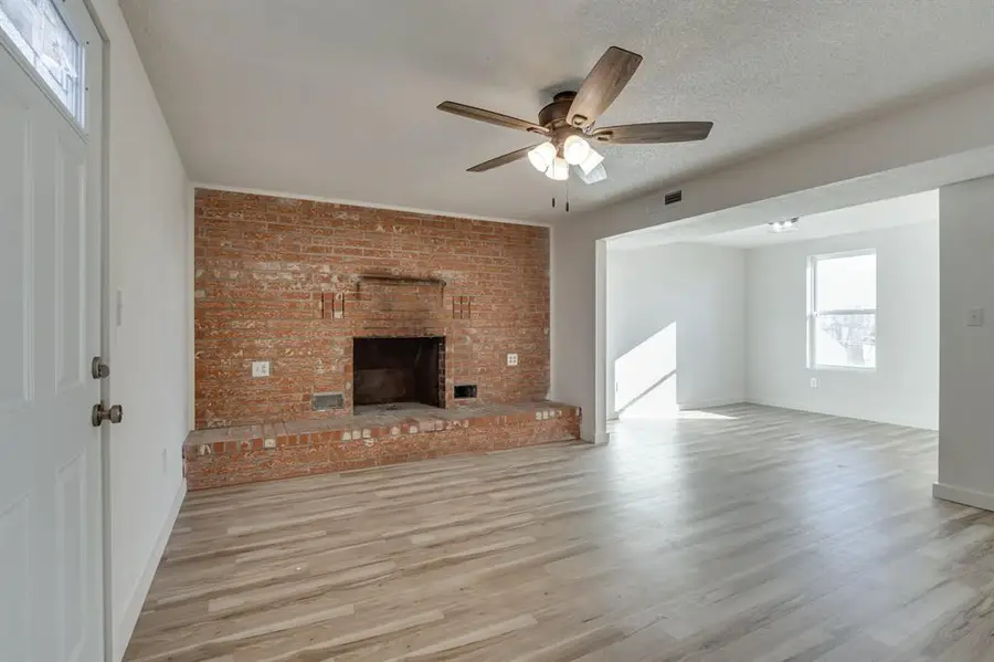 645 S Spencer Street, Hinton, OK 73047 - #3