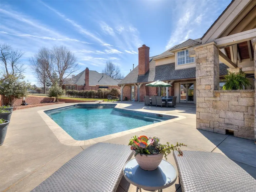 5812 Country Club Drive, Edmond, OK 73025 - #1