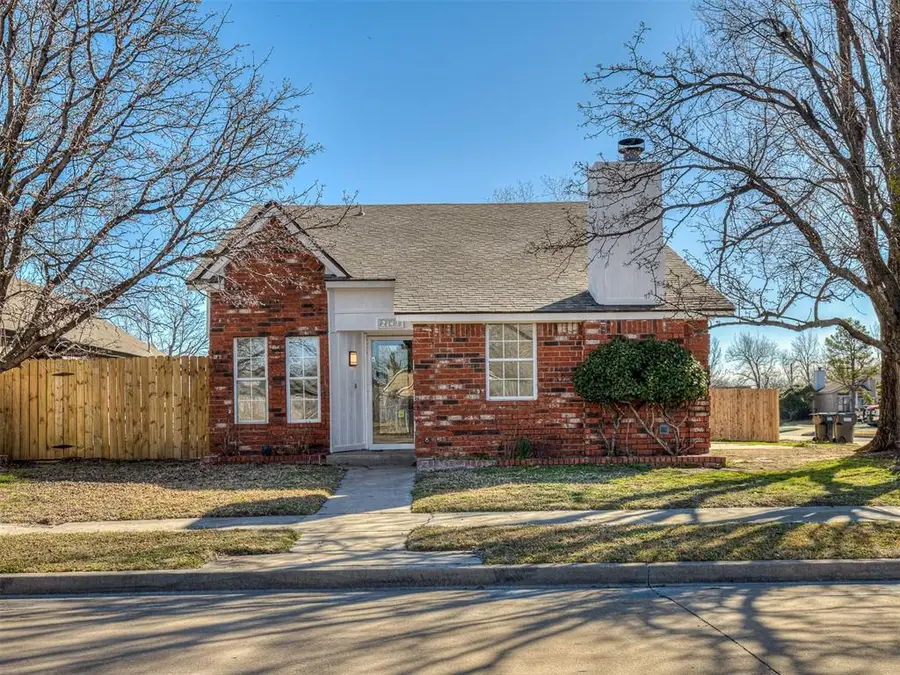 2142 Briarcliff Drive, Moore, OK 73170 - #2