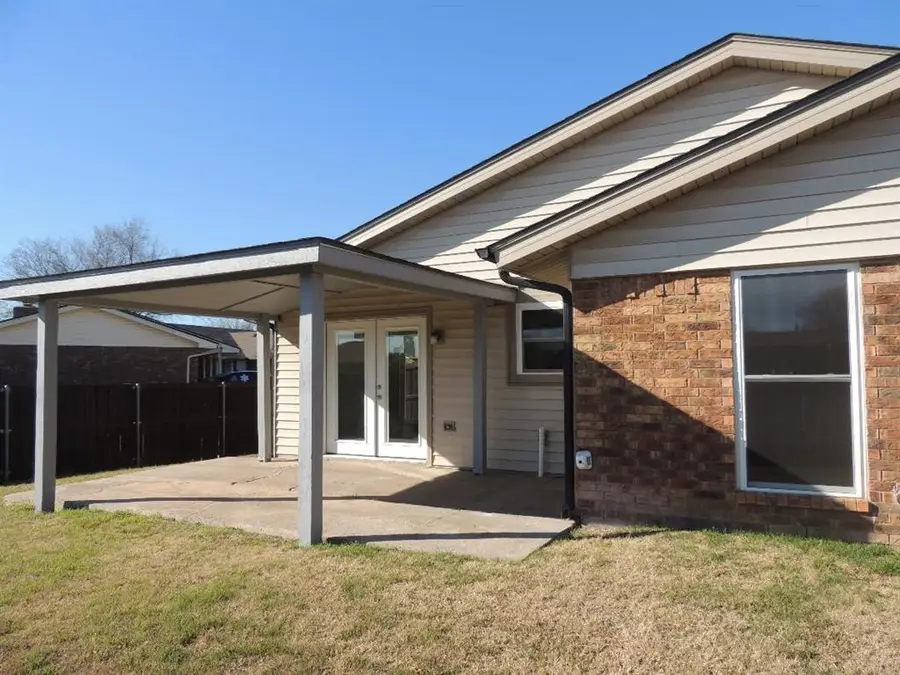 6801 SW Fenwick Avenue, Lawton, OK 73505 - #3