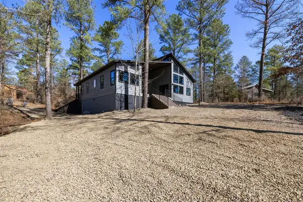 84 W Buggy Pine Trail, Broken Bow, OK 74728