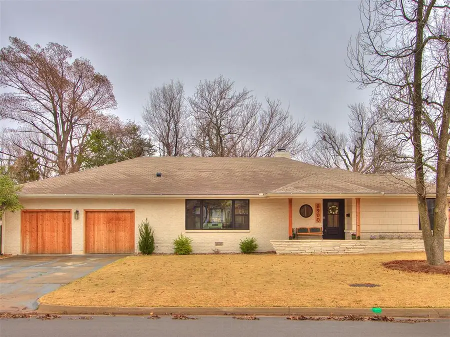 8900 Nichols Road, The Village, OK 73120 - #2