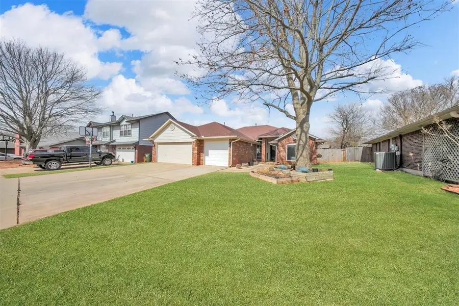 713 Gyrfalcon Drive, Norman, OK 73072 - #3