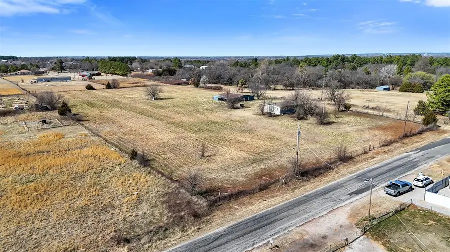 1701 S Pottawatomie Road, Harrah, OK 73045 - #2